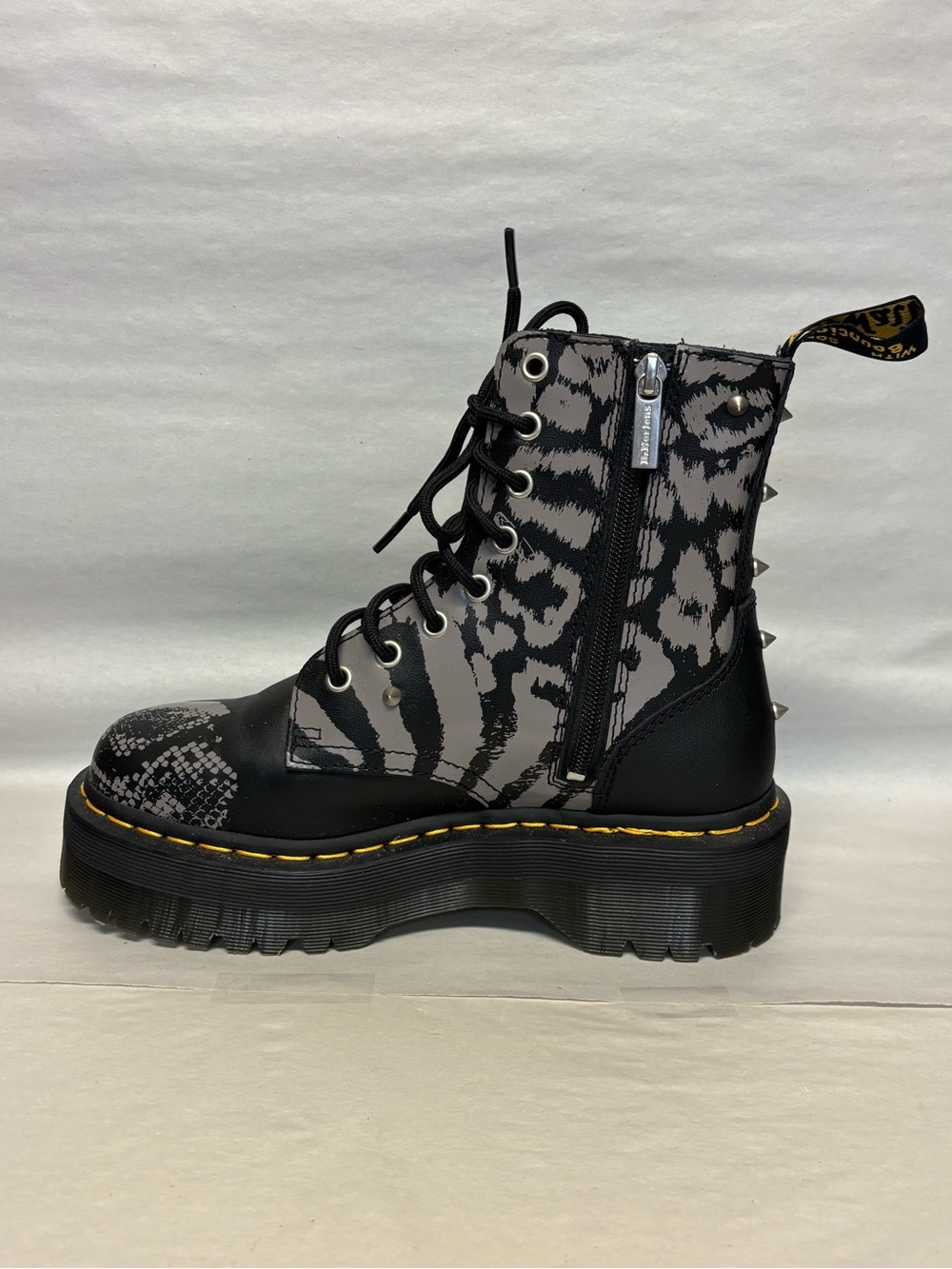 Dr. Martens Jadon Animal Clash Stud Platform Combat Boots Womens 7 #6045 - Picture 6 of 11